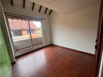Rento casa en conjunto residencial Avenida sur Pereira