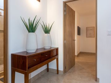 Casa en Venta con Recamara Completa en Planta Baja en El Refugio Queretaro