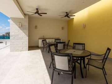 Casa en Venta con Recamara Completa en Planta Baja en El Refugio Queretaro