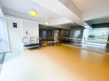 Venta Departamento en 1er piso en San Isidro