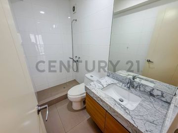 Venta Departamento en 1er piso en San Isidro
