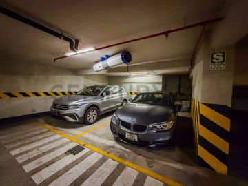 Venta Departamento en 1er piso en San Isidro
