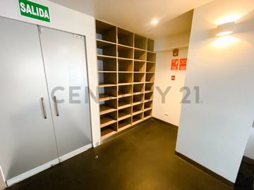 Venta Departamento en 1er piso en San Isidro