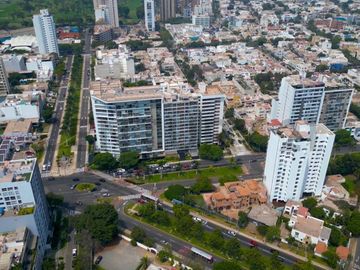 Venta Departamento en 1er piso en San Isidro