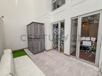 Venta Departamento en 1er piso en San Isidro