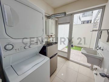 Venta Departamento en 1er piso en San Isidro
