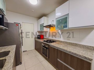 Venta Departamento en 1er piso en San Isidro