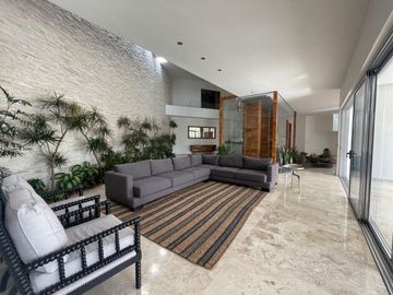 Casa en Las Quintas