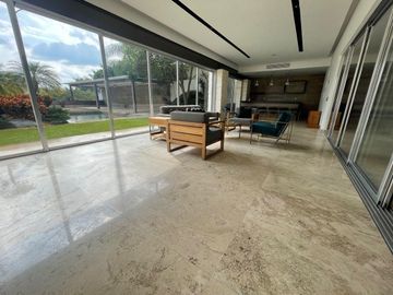 Casa en Las Quintas