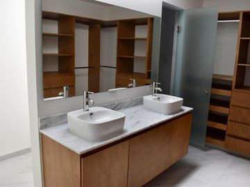 CASA EN. VENTA EN ST. ANGELO