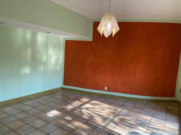 Casa en Fraccionamiento Jardines de Acapatzingo