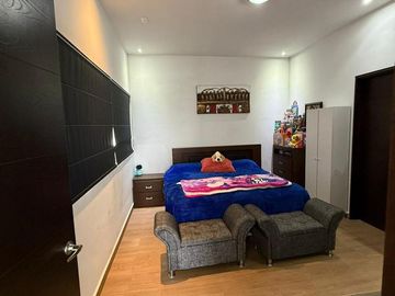 CASA EN VENTA CARRETERA NACIONAL CAROLCO