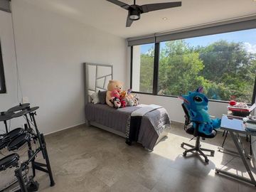 Casa de 3 recámaras en privada con amenidades en Cholul