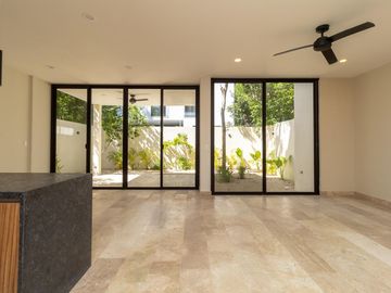 Casa en Venta en Residencial Valenia