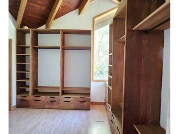 Hauslink Vende Amplia Casa 3d3b Excelente Sector Gran Vista