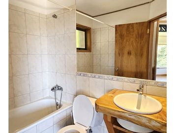 Hauslink Vende Amplia Casa 3d3b Excelente Sector Gran Vista