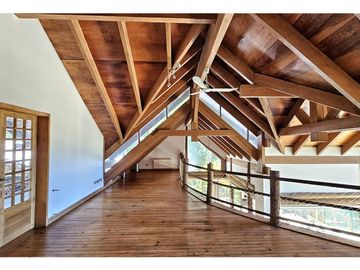 Hauslink Vende Amplia Casa 3d3b Excelente Sector Gran Vista