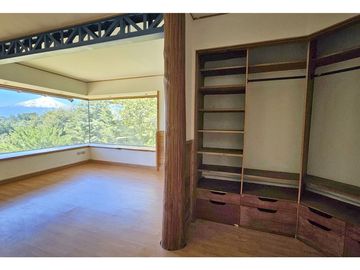 Hauslink Vende Amplia Casa 3d3b Excelente Sector Gran Vista