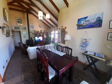 Espectacular Casa Sólida En El Corazón De Quintero