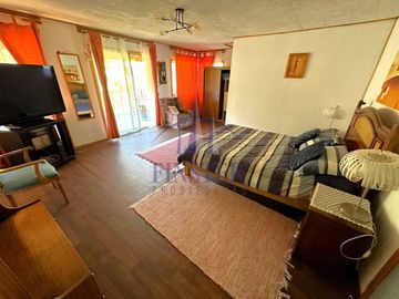 Finster Vende Inversión Ideal En Olmué: Casa Con Grandes Esp