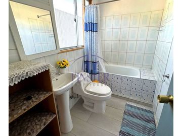 Finster Vende Inversión Ideal En Olmué: Casa Con Grandes Esp
