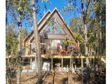 Hauslink Vende Preciosa Cabaña Equipada  2d2b + Altillo Cand