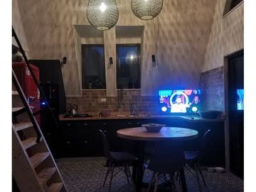 Hauslink Vende Preciosa Cabaña Equipada  2d2b + Altillo Cand