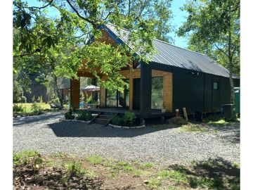 Mh&hauslink Vende, Hermosa Parcela Con Casa Y Cabaña En