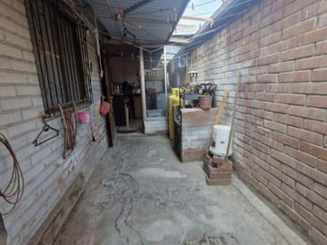 Hogares, Vende Amplia Casa 5d2b - Metro Las Parcelas - Avda.