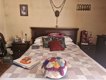 Hogares, Vende Amplia Casa 5d2b - Metro Las Parcelas - Avda.