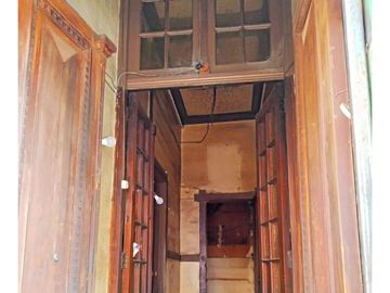 CASA PARA REMODELACION TOTAL 103/80m2