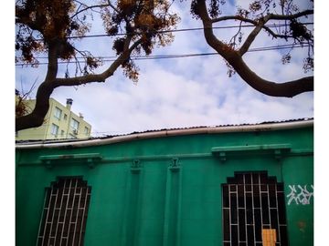 CASA PARA REMODELACION TOTAL 103/80m2