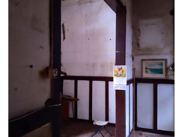 CASA PARA REMODELACION TOTAL 103/80m2