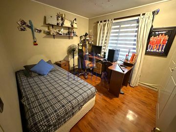 Finster Vende Exquisita Casa Condominio Casagrande Peñalolen