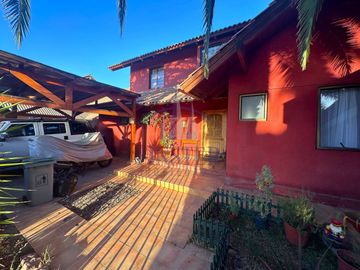 Finster Vende Exquisita Casa Condominio Casagrande Peñalolen