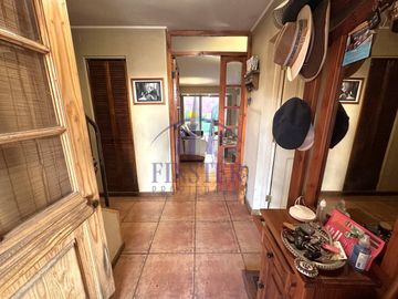 Finster Vende Exquisita Casa Condominio Casagrande Peñalolen