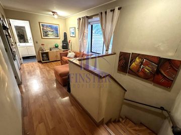 Finster Vende Exquisita Casa Condominio Casagrande Peñalolen