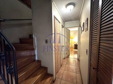 Finster Vende Exquisita Casa Condominio Casagrande Peñalolen