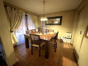Finster Vende Exquisita Casa Condominio Casagrande Peñalolen