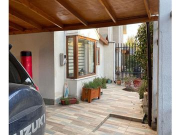Gestimob Vende Excelente Casa De Esquina De 3 Pisos En Villa