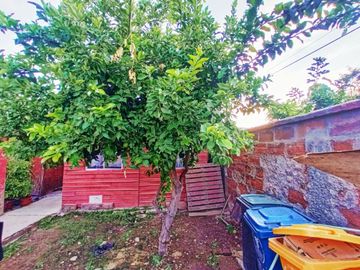 Casa En Venta En El Bosque - Impecable - Divergente Propieda