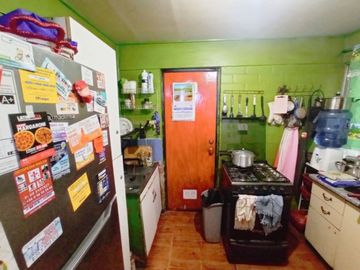 Casa En Venta En El Bosque - Impecable - Divergente Propieda