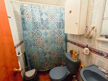 Casa En Venta En El Bosque - Impecable - Divergente Propieda
