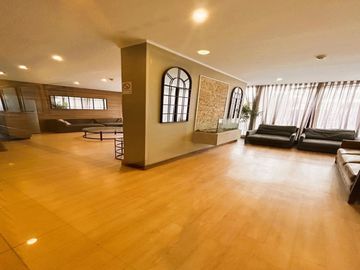 Se Vende Departamento De 2 Dormitorios Av. Irarrazaval