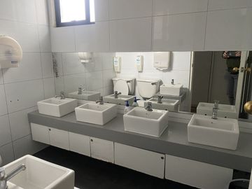 Casa Con Giro Comercial - Viva Facil Propiedades