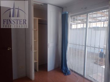 Finster Vende Amplia Y Confortable Casa Villa Alemana