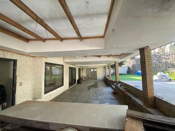 Casa Remodelada/ Vista Despejada - Cordillera Norte