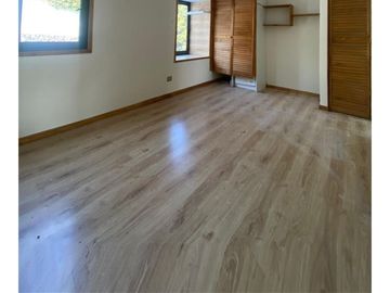 Casa Remodelada/ Vista Despejada - Cordillera Norte