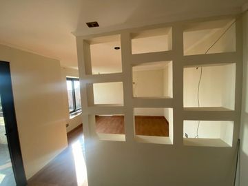 Casa Remodelada/ Vista Despejada - Cordillera Norte