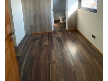 Casa Remodelada/ Vista Despejada - Cordillera Norte